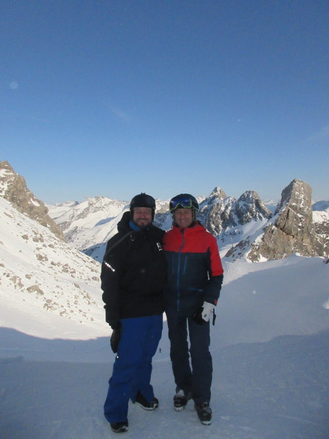 Markus und ich bei der Bergstation der Vallugabahn I, 2.647 m
