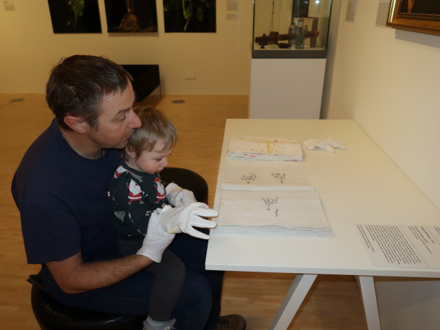 Ich und Nils in der Ausstellung 'Flower Power - Eine Kulturgeschichte der Pflanzen'