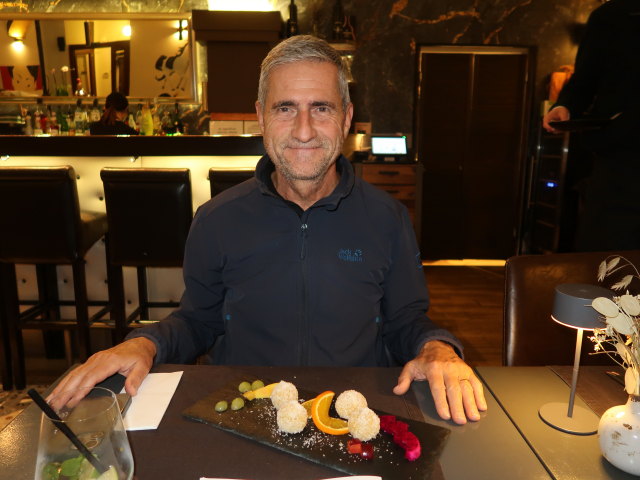 Friedrich im Uma Umai