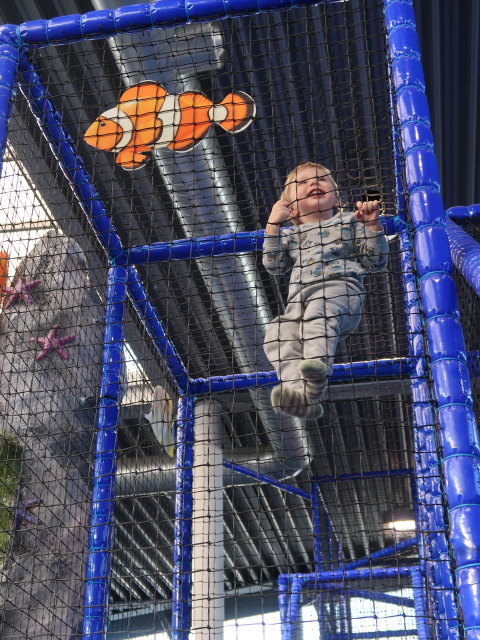 Nils im Kletterparcours