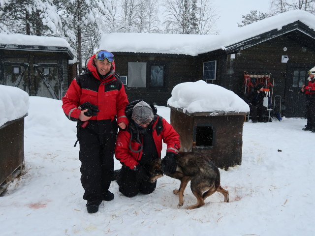 Ich und Markus im Wildniscamp von Arctic Dogsled Adventure beim V&auml;kk&auml;r&auml;j&auml;rvi (20. Feb.)