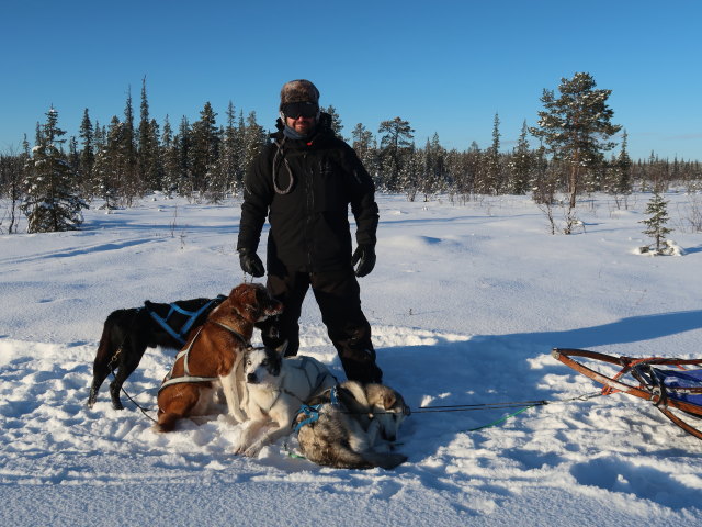 Markus zwischen Piettarasj&auml;rvi und Sautusj&auml;rvi (21. Feb.)