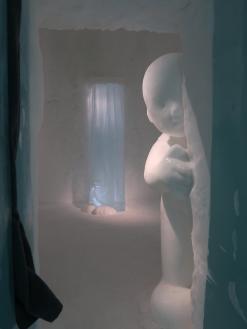 Art Suite 'There Is No One Here' im Icehotel 36 in Jukkasj&auml;rvi (23. Feb.)
