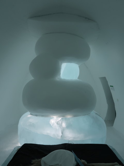 Art Suite 'Linking the Beads' im Icehotel 36 in Jukkasj&auml;rvi (23. Feb.)
