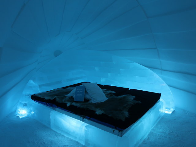Art Suite 'Spaghettification' im Icehotel 36 in Jukkasj&auml;rvi (23. Feb.)
