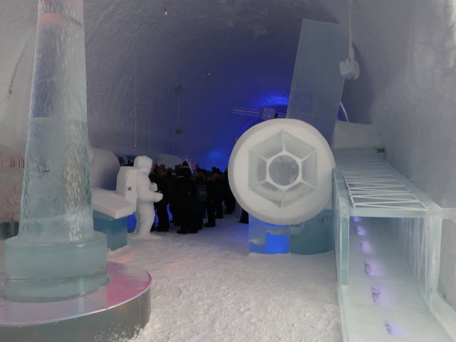 Icebar 'In Orbit' im Icehotel 365 in Jukkasj&auml;rvi (23. Feb.)