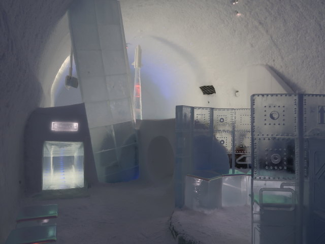 Icebar 'In Orbit' im Icehotel 365 in Jukkasj&auml;rvi (23. Feb.)