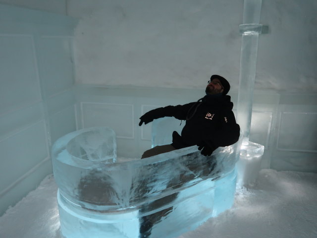 Markus in der Art Suite 'Sauna' im Icehotel 365 in Jukkasj&auml;rvi (23. Feb.)