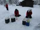 Markus im Wildniscamp von Arctic Dogsled Adventure beim V&auml;kk&auml;r&auml;j&auml;rvi (20. Feb.)