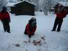 Markus im Wildniscamp von Arctic Dogsled Adventure beim V&auml;kk&auml;r&auml;j&auml;rvi (20. Feb.)