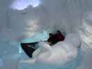 Markus und ich in der Art Suite 'An Otter's Midwinters Night's Dream' im Icehotel 36 in Jukkasj&auml;rvi (23. Feb.)