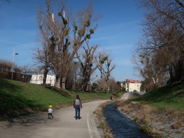 Nils und Sabine zwischen Marenabr&uuml;cke und Spielplatz Reklewskigasse