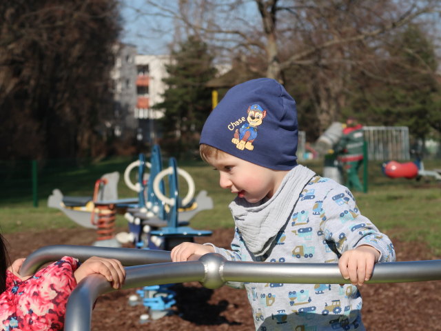 Nils am Spielplatz Reklewskigasse