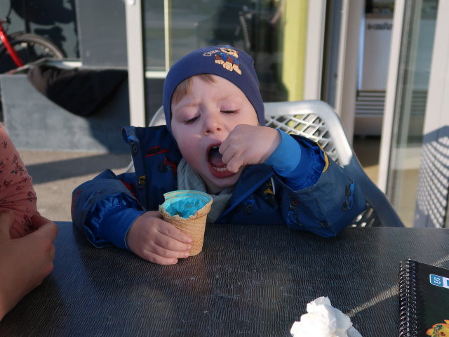 Nils