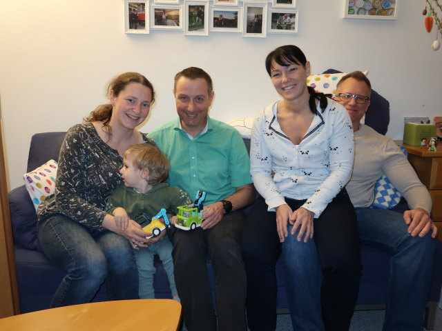 Sabine, Nils, ich, Birgit und Mario in unserer Wohnung