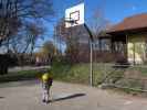 Nils am Spielplatz In der Au