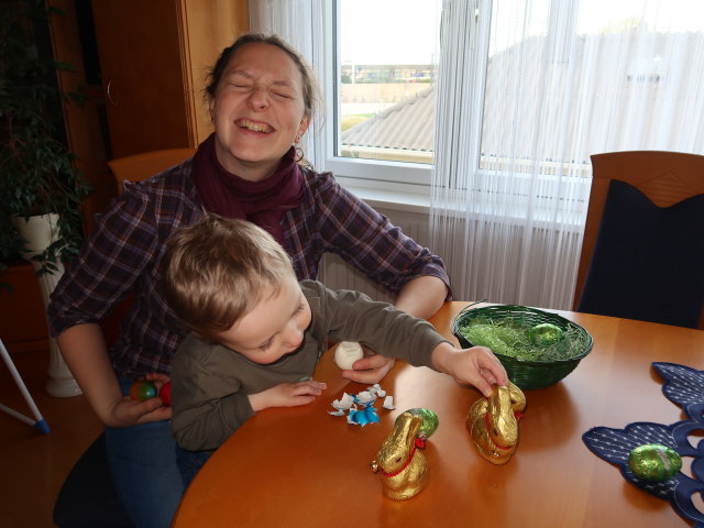 Sabine und Nils im Haus meiner Eltern