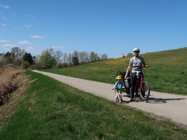 Nils und ich zwischen Niederkreuzstetten und Hautzendorf