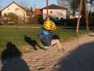 Nils am Spielplatz im Josef-Gr&ouml;ssing-Park