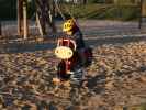 Nils am Spielplatz im Josef-Gr&ouml;ssing-Park