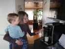 Nils und Mama im Haus meiner Eltern