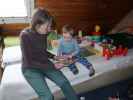 Mama und Nils im Haus meiner Eltern