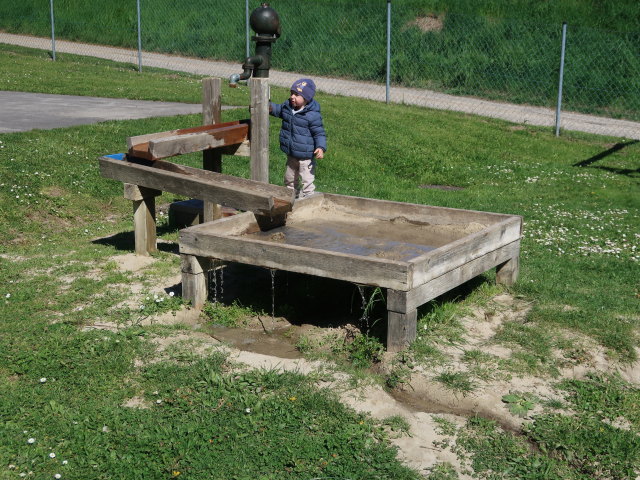 Nils am Spielplatz Oberrohrbach