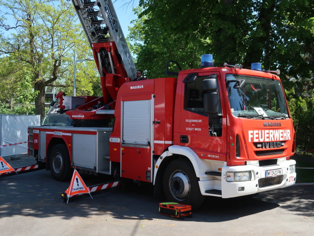 bei der Feuerwache S&uuml;&szlig;enbrunn