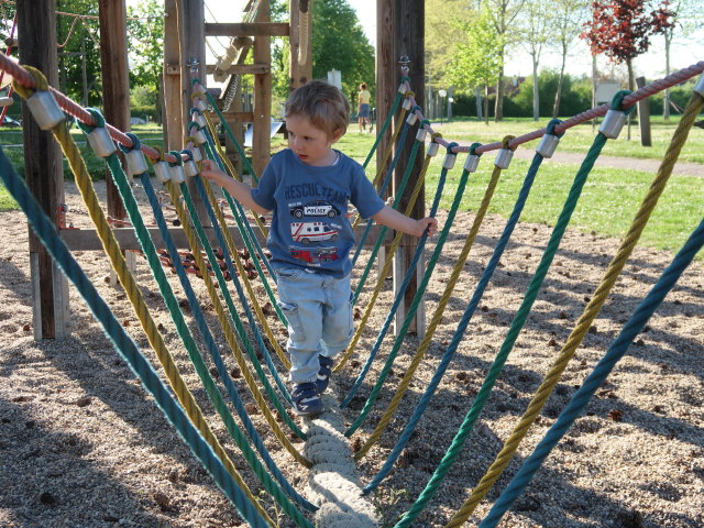 Nils am Generationenspielplatz Bad Pirawarth
