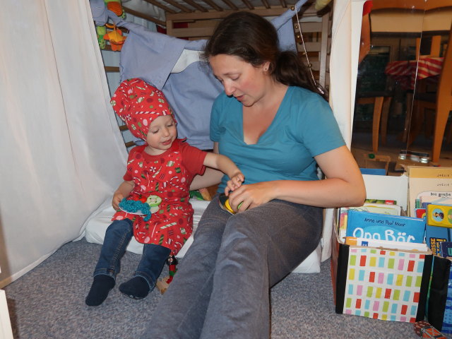 Nils und Sabine in unserer Wohnung
