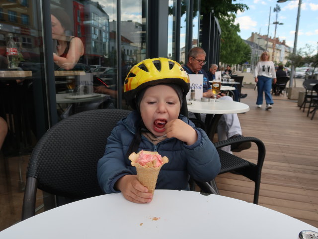 Nils im Eissalon Castelletto in Schwechat