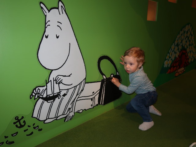 Nils in der Sonderausstellung 'Rohkeus, rakkaus, vapaus! Muumiseikkailu' im Suomen Merimuseo in Kotka (22. Mai)