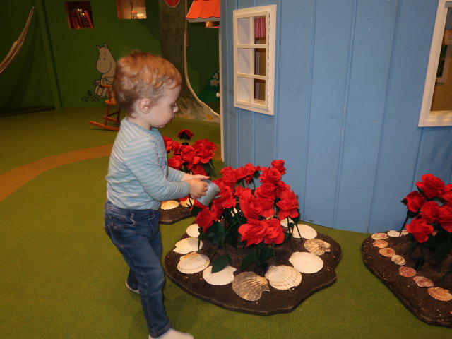 Nils in der Sonderausstellung 'Rohkeus, rakkaus, vapaus! Muumiseikkailu' im Suomen Merimuseo in Kotka (22. Mai)