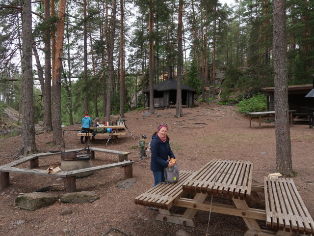 Nils und Sabine in Lapinsalmi im Repoveden Kansallispuisto (24. Mai)
