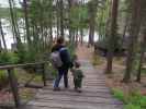 Sabine und Nils in Lapinsalmi im Repoveden Kansallispuisto (24. Mai)