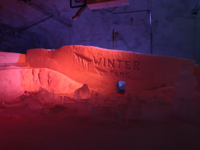 Vesileppis Winterpark in der Muumi-J&auml;&auml;luola in Lepp&auml;virta (27. Mai)