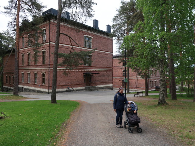 Sabine und Nils beim N&auml;yttelykeskus Soihtu in Jyv&auml;skyl&auml; (28. Mai)