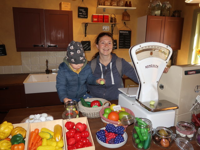 Nils und Sabine auf der Koiram&auml;en El&auml;inpuisto in S&auml;rk&auml;nniemi in Tampere (29. Mai)