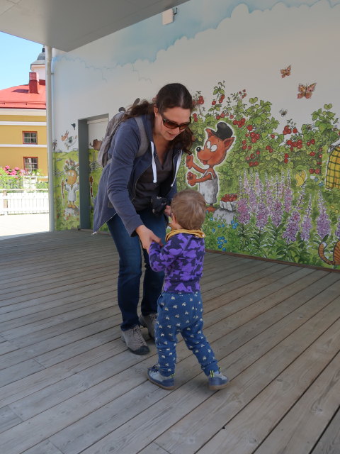 Sabine und Nils auf der Koiram&auml;en El&auml;inpuisto in S&auml;rk&auml;nniemi in Tampere (29. Mai)