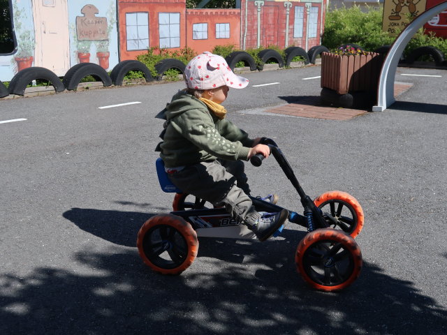Nils auf der Autorata im Herra Hakkaraisen Talo in Sastamala (30. Mai)