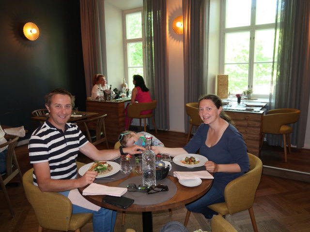 Ich, Sabine und Nils im Ravintola Oobu in Turku (30. Mai)