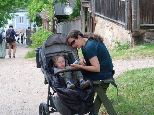 Nils und Sabine im Luostarinm&auml;en Museokortteli in Turku (31. Mai)