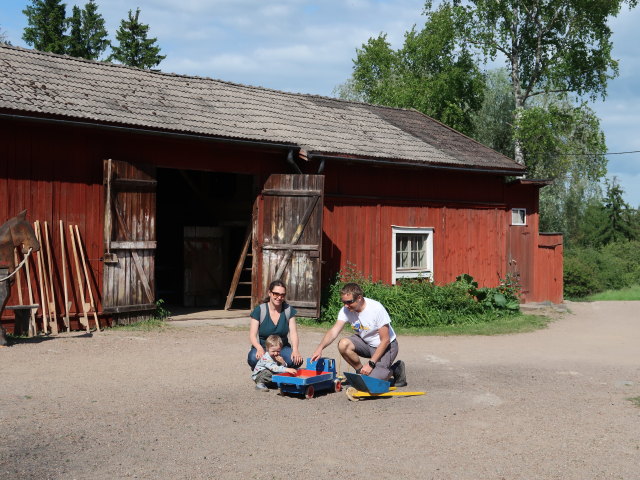 Nils, Sabine und ich im Kuralan Kyl&auml;m&auml;ki in Turku (31. Mai)