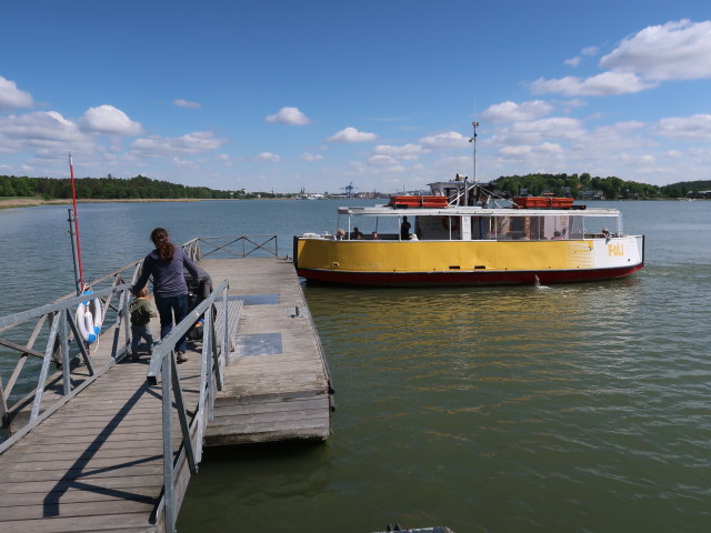 Nils und Sabine in der Vesibussipys&auml;kki Kansanpuisto in Turku (1. Juni)