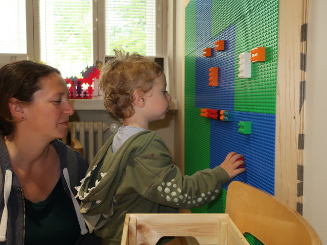 Sabine und Nils im Lastentarhamuseo in Helsinki (2. Juni)