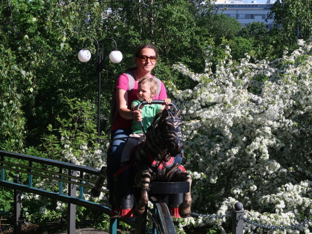 Sabine und Nils im Hepparata in Linnanm&auml;ki in Helsinki (3. Juni)