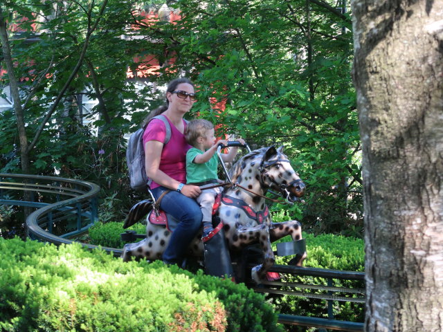Sabine und Nils im Hepparata in Linnanm&auml;ki in Helsinki (3. Juni)