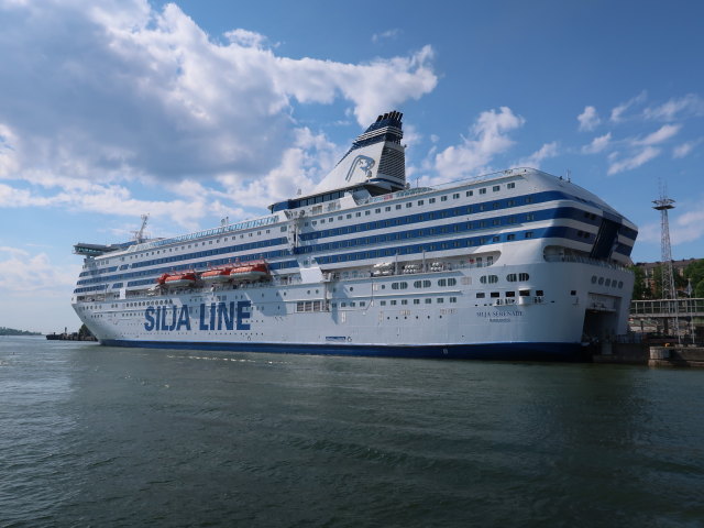 Silja Serenade im Helsingin Satama (4. Juni)