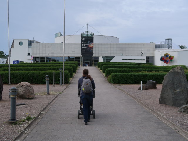 Sabine beim Tiedekeskus Heureka in Vantaa (5. Juni)
