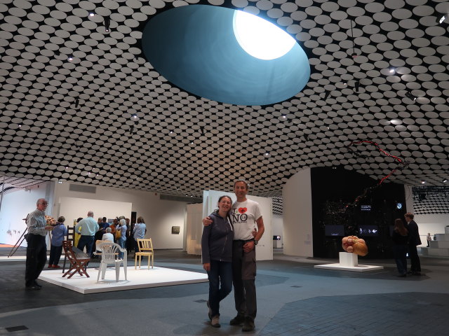 Sabine und ich im Amos Rex in Helsinki (5. Juni)